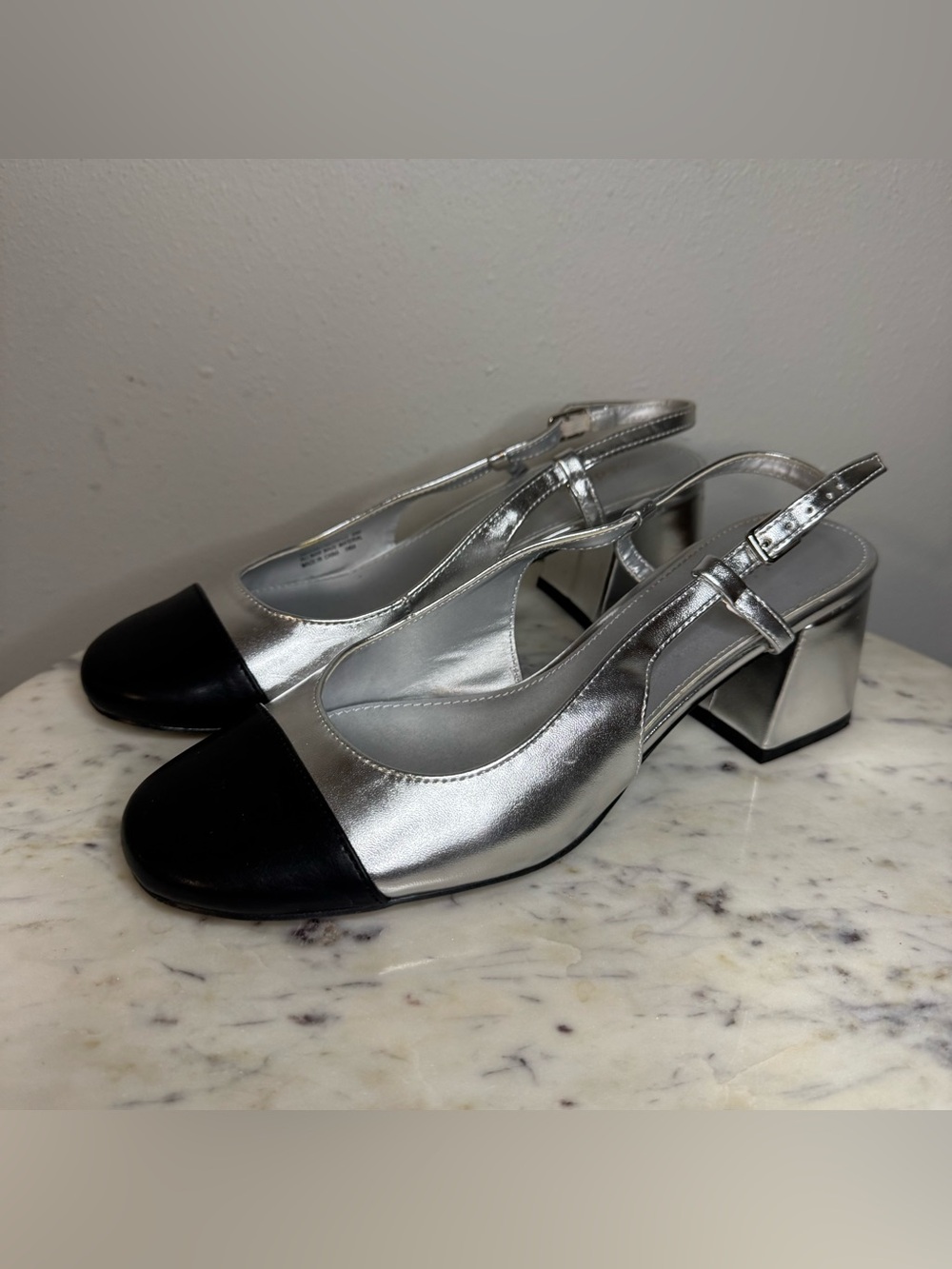 Steve Madden- Madden Girl Keith Heels
Size 9 M Vegan Leather silver slingback
